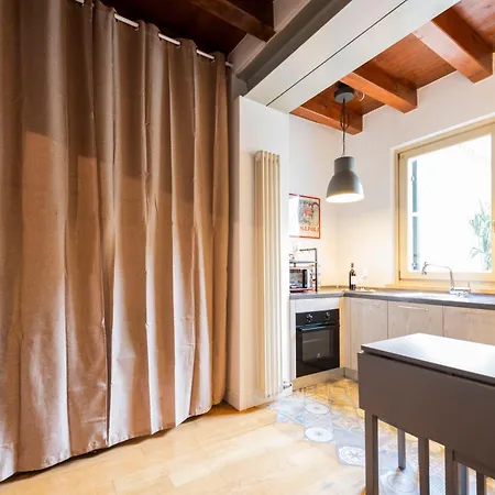 Giardino Nascosto Loft Верона