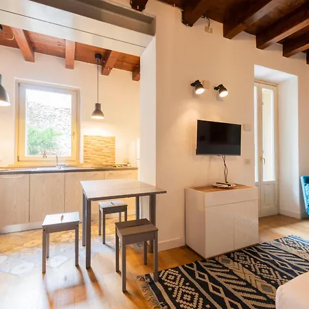 Giardino Nascosto Loft Апартаменты Верона